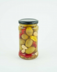 Green whole olives with peppers
